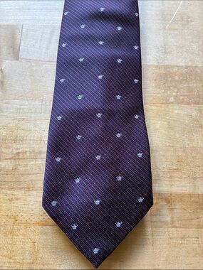 Teeny Tiny Vintage Crown Tie!